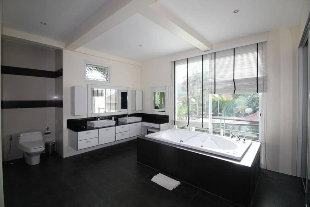 4 Bedroom Villa Kamala Beach Phuket מראה חיצוני תמונה